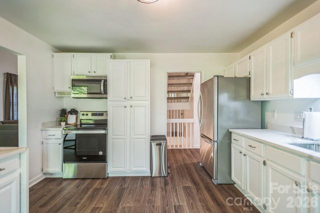 52 Reynolda Drive, Asheville, NC 28803