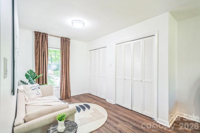 52 Reynolda Drive, Asheville, NC 28803