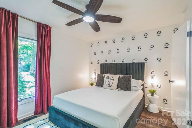 52 Reynolda Drive, Asheville, NC 28803