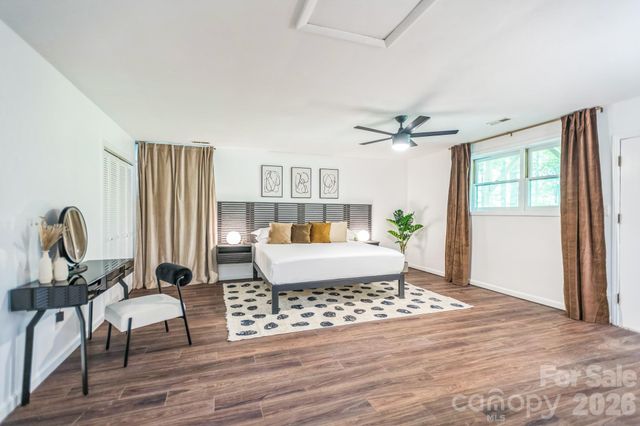 52 Reynolda Drive, Asheville, NC 28803