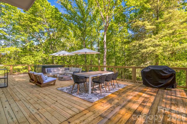 52 Reynolda Drive, Asheville, NC 28803