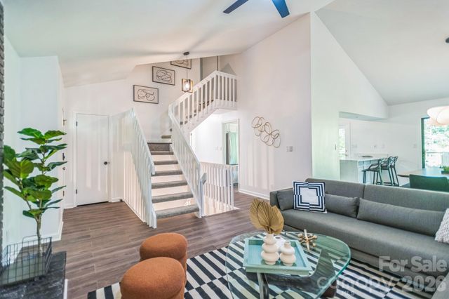 52 Reynolda Drive, Asheville, NC 28803