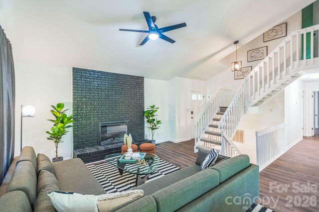 52 Reynolda Drive, Asheville, NC 28803