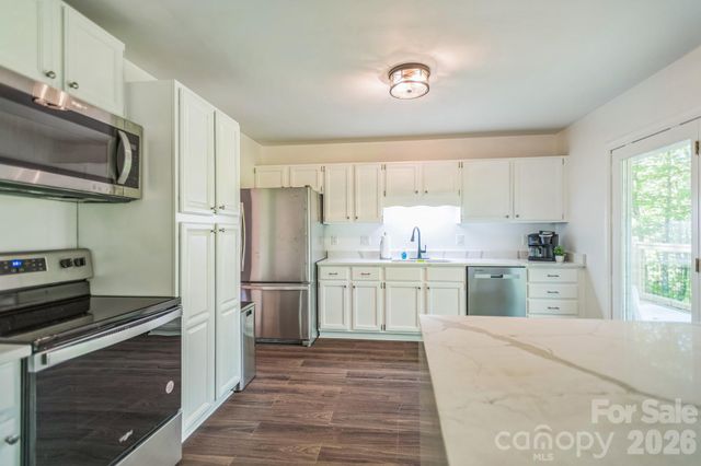 52 Reynolda Drive, Asheville, NC 28803