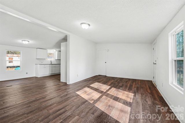 6423 Helens Way, Denver, NC 28037