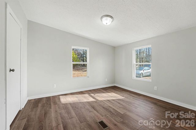 6423 Helens Way, Denver, NC 28037