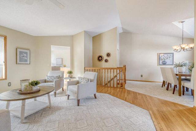 19199 Encore Court, Farmington, MN 55024