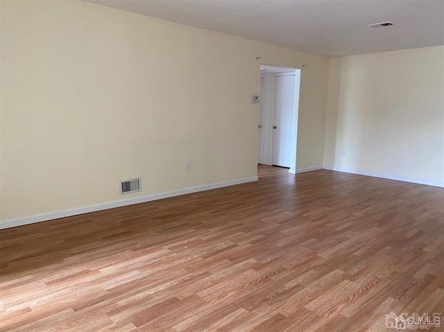 321 Sharon Garden Court, Woodbridge Proper, NJ 07095