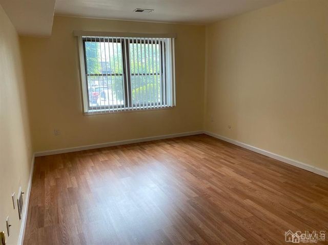 321 Sharon Garden Court, Woodbridge Proper, NJ 07095