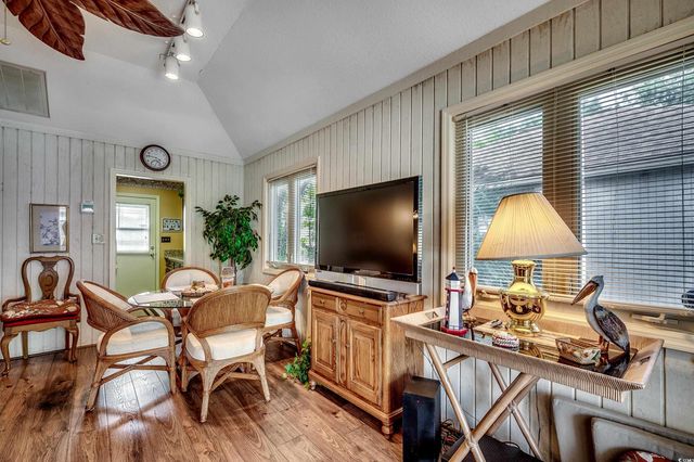 820 9th Ave. S, North Myrtle Beach, SC 29582