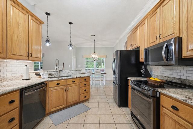 6020 Paige Lane, Crestview, FL 32536