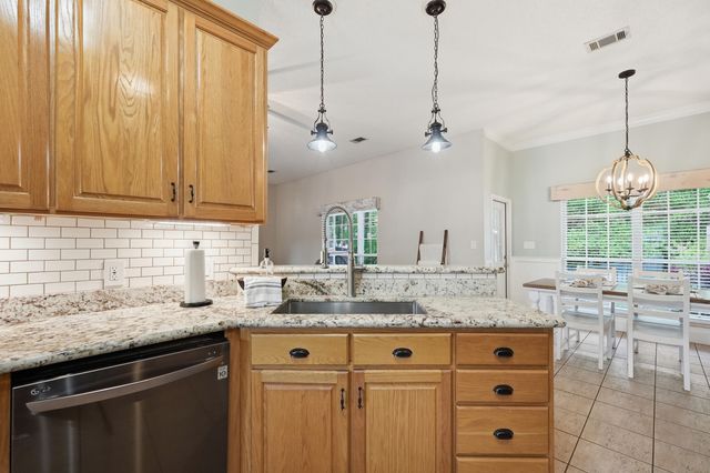 6020 Paige Lane, Crestview, FL 32536