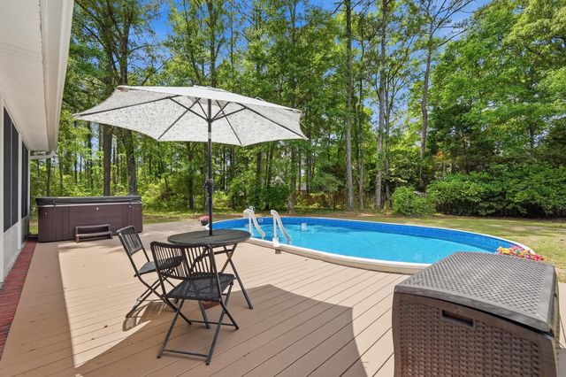 6020 Paige Lane, Crestview, FL 32536