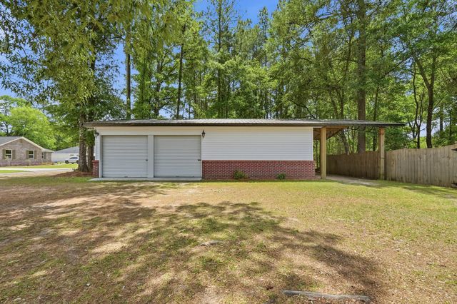 6020 Paige Lane, Crestview, FL 32536