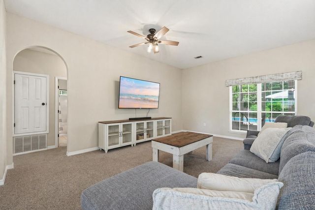 6020 Paige Lane, Crestview, FL 32536