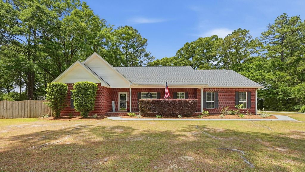 6020 Paige Lane, Crestview, FL 32536