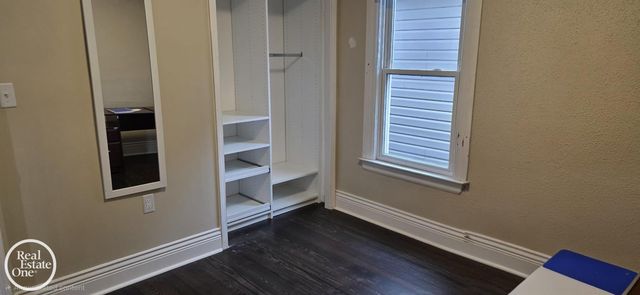 2685 Botsford Street, Hamtramck, MI 48212