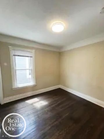 2685 Botsford Street, Hamtramck, MI 48212