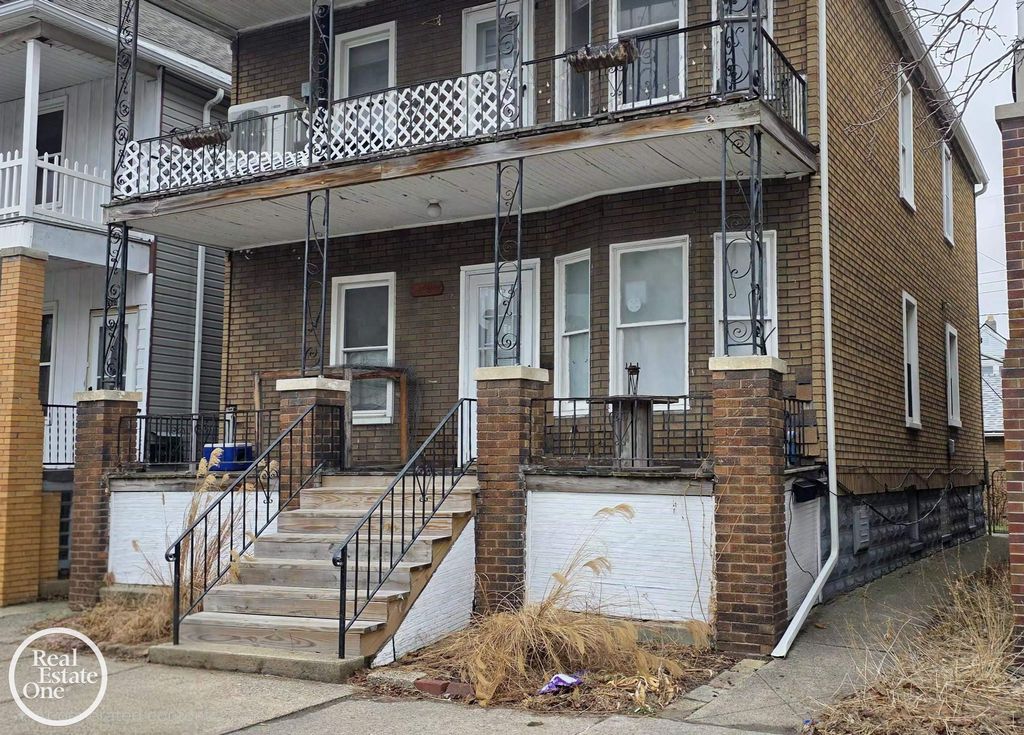 2685 Botsford Street, Hamtramck, MI 48212