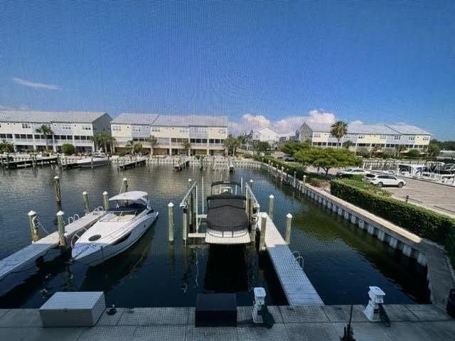 6072 MOORINGS DRIVE S, St Petersburg, FL 33712