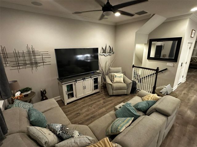 6072 MOORINGS DRIVE S, St Petersburg, FL 33712