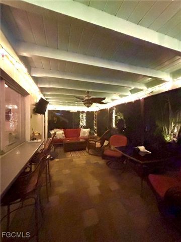 5217 Elm CT, Cape Coral, FL 33904