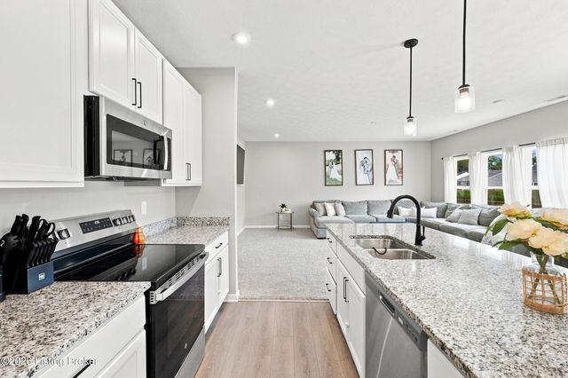254 Rising Sun Ct, Shepherdsville, KY 40165