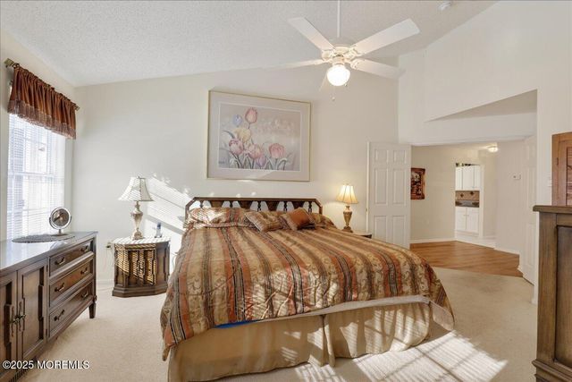 24 Shadow Creek Court, Jackson, NJ 08527