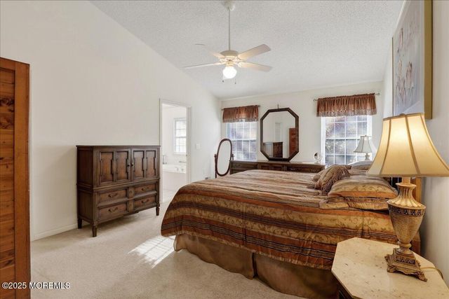 24 Shadow Creek Court, Jackson, NJ 08527