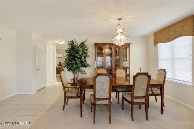 24 Shadow Creek Court, Jackson, NJ 08527