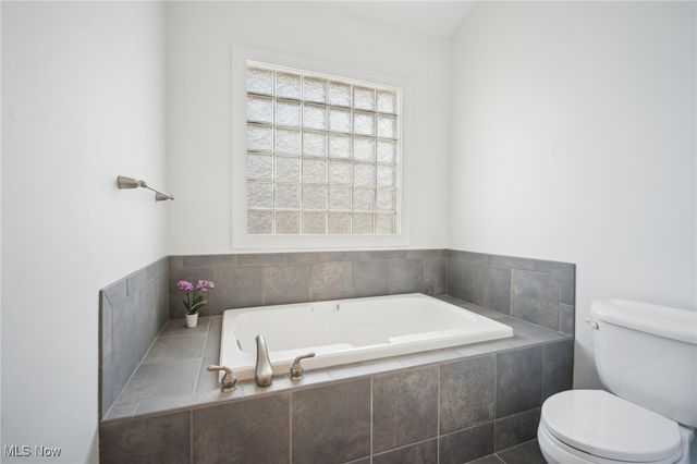 3713 Longwood Court, Cleveland Heights, OH 44118