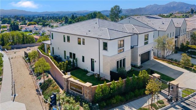 20500 Edgewood Court, Chatsworth, CA 91311