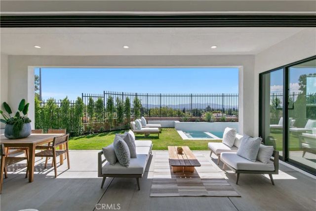 20500 Edgewood Court, Chatsworth, CA 91311