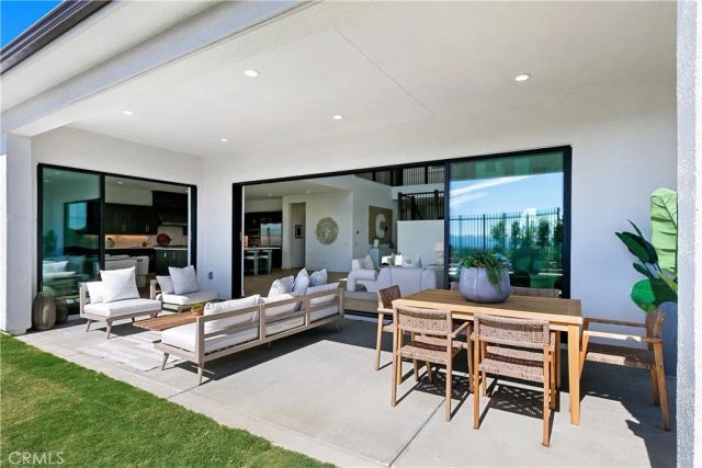 20500 Edgewood Court, Chatsworth, CA 91311