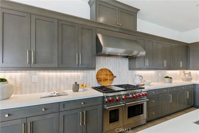 20500 Edgewood Court, Chatsworth, CA 91311