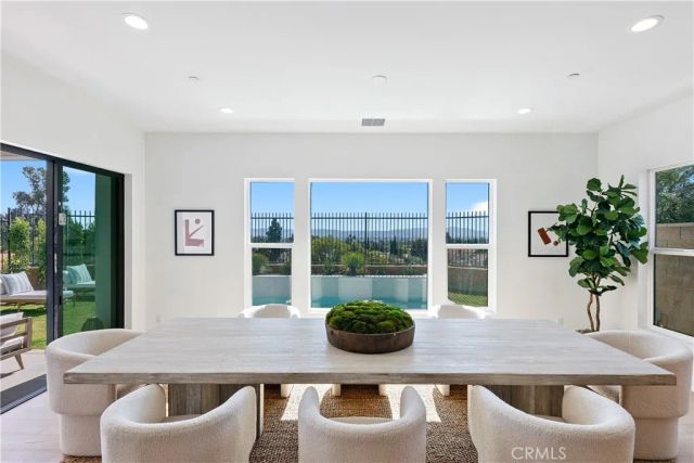 20500 Edgewood Court, Chatsworth, CA 91311