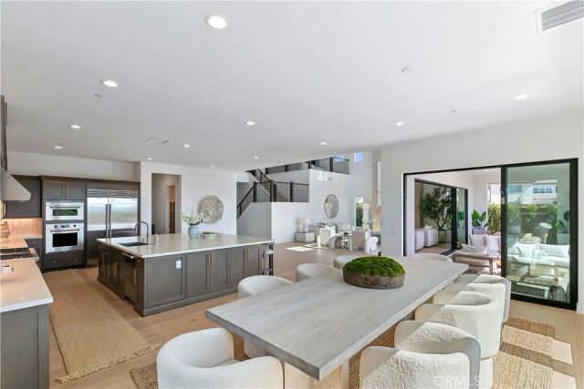 20500 Edgewood Court, Chatsworth, CA 91311