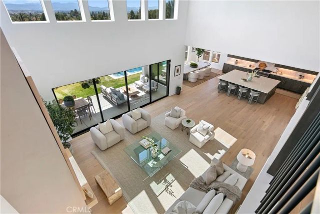 20500 Edgewood Court, Chatsworth, CA 91311