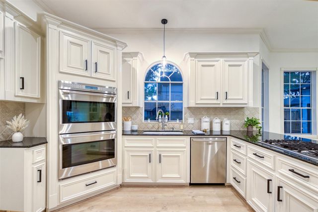 19506 Chestnut Place, Houston, TX 77094