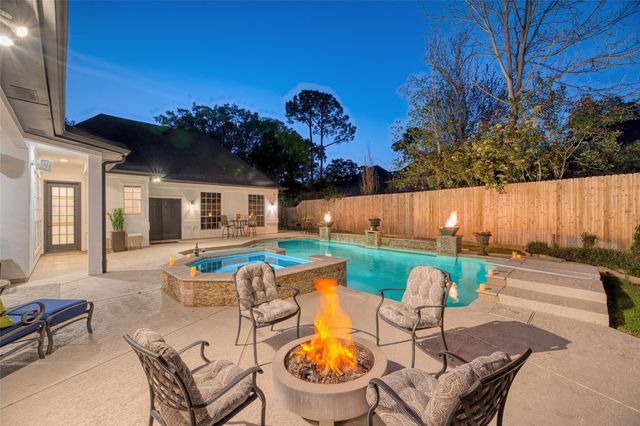 19506 Chestnut Place, Houston, TX 77094