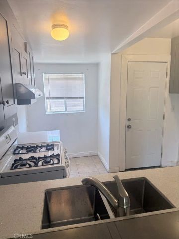 1231 Innes, Los Angeles, CA 90026