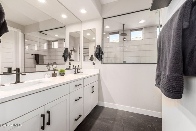 1946 W HORSETAIL Trail, Phoenix, AZ 85085