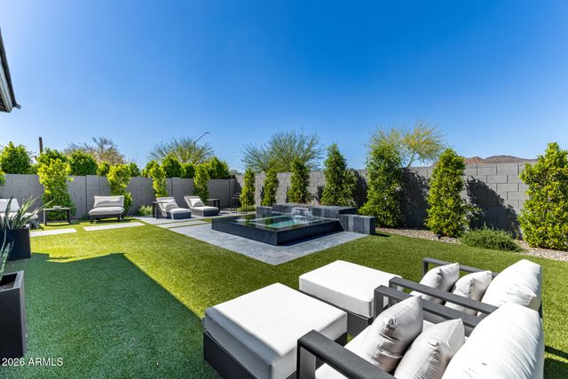 1946 W HORSETAIL Trail, Phoenix, AZ 85085