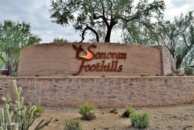 1946 W HORSETAIL Trail, Phoenix, AZ 85085