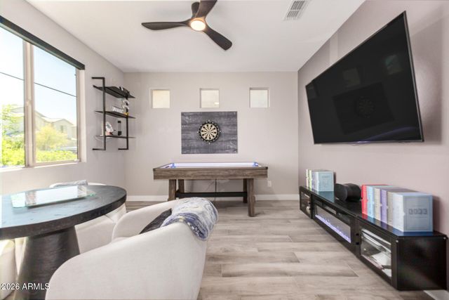 1946 W HORSETAIL Trail, Phoenix, AZ 85085