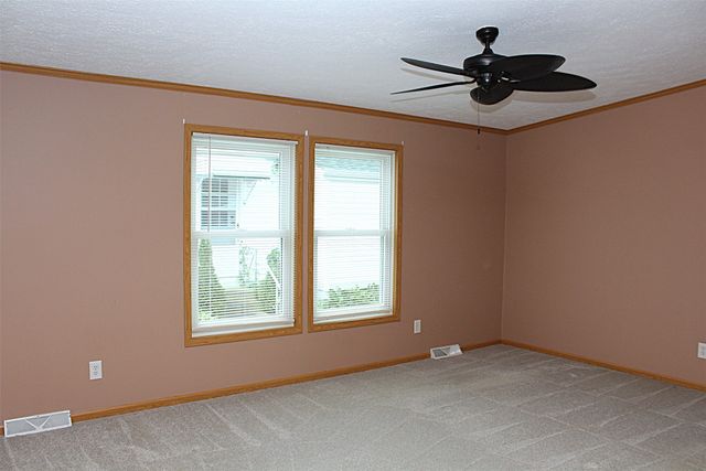 2722 W PARK Lane, Erie, PA 16506