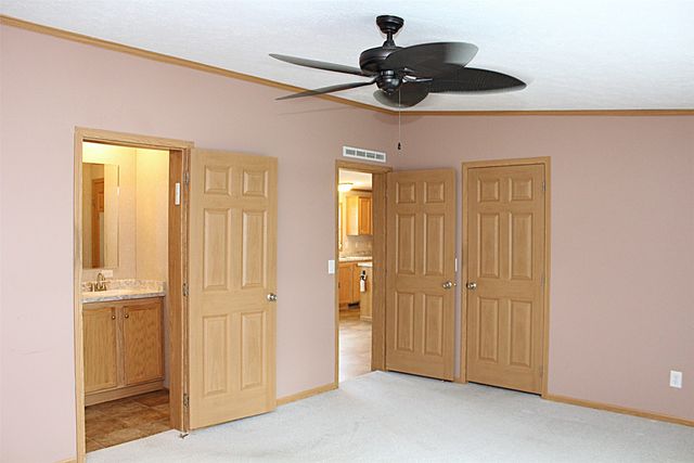 2722 W PARK Lane, Erie, PA 16506