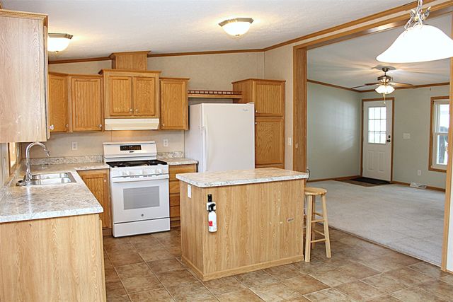 2722 W PARK Lane, Erie, PA 16506