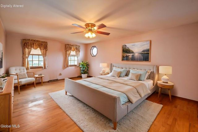 2 Georgian Terrace, Colonie, NY 12211