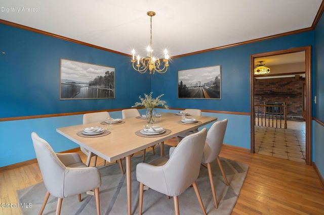 2 Georgian Terrace, Colonie, NY 12211